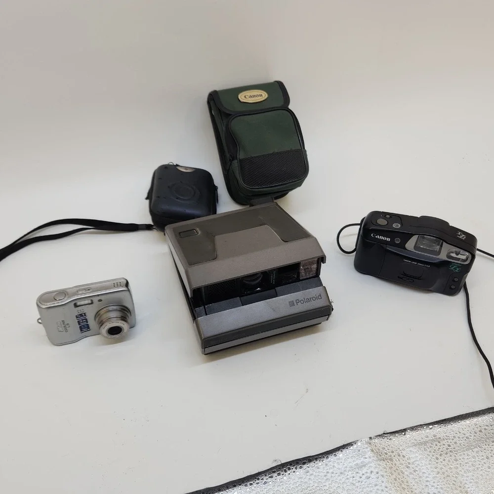 Vintage‎ Camera Lot Nikon Coolpix L3 Canon Snappy LX Polaroid Spectra Parts Read